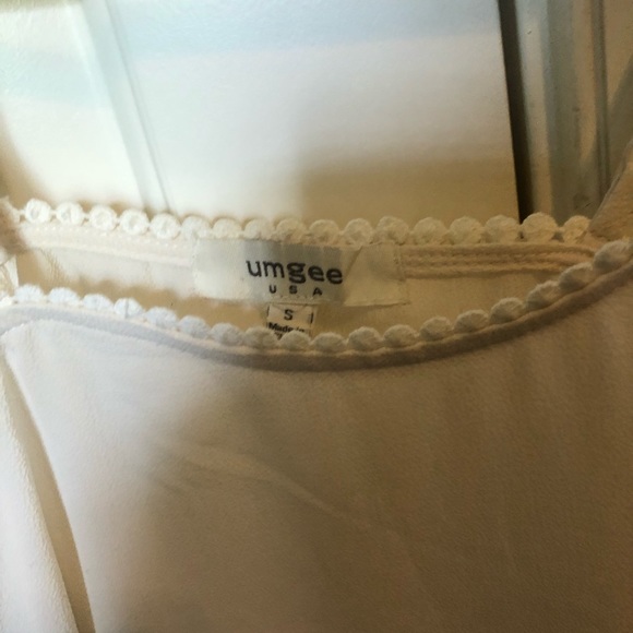 Light Beige Top with Pompoms - Picture 3 of 3